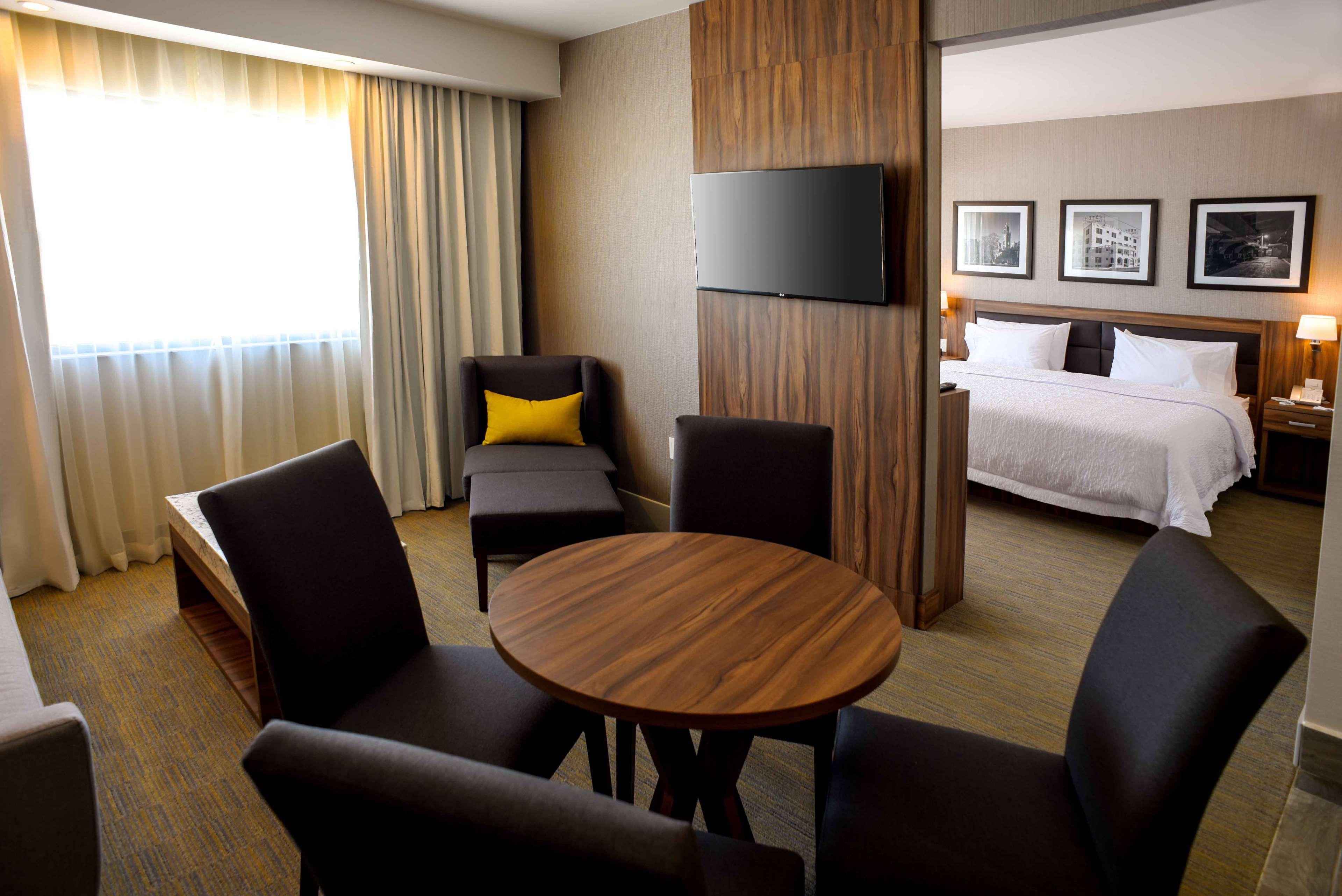 Hampton Inn Piedras Negras Esterno foto