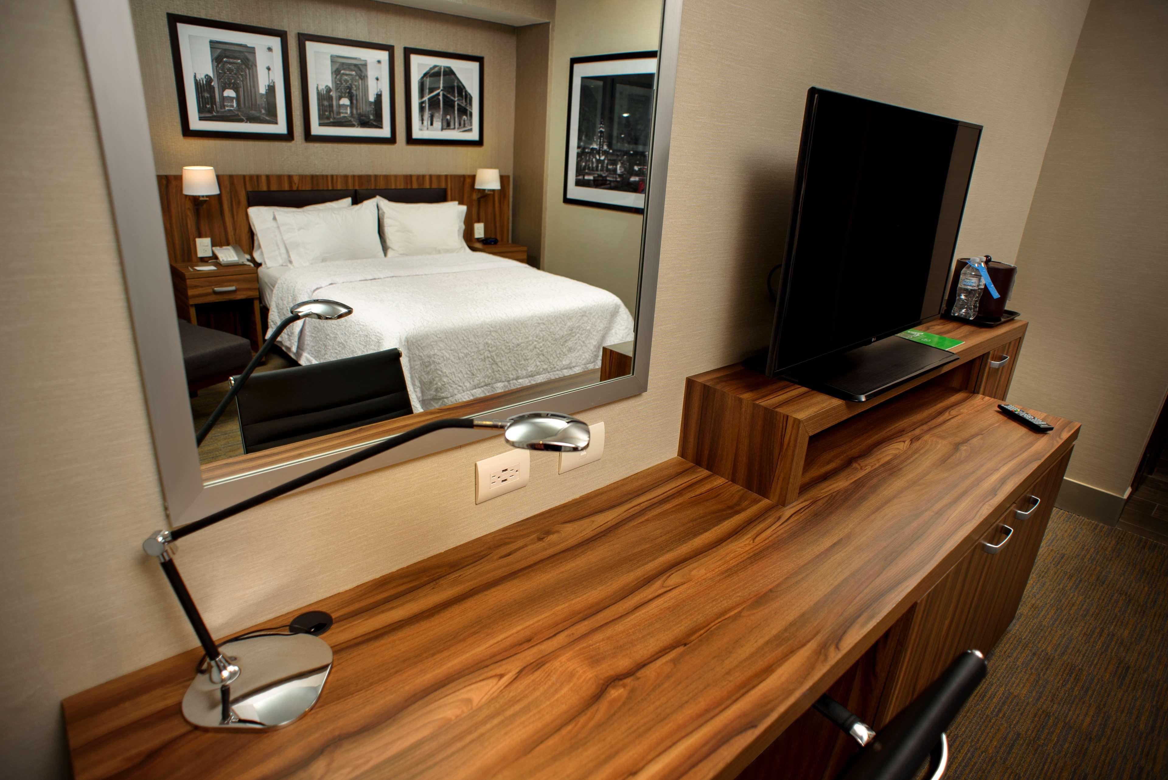 Hampton Inn Piedras Negras Esterno foto