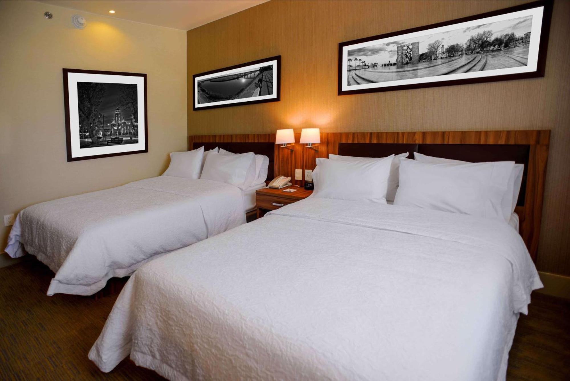 Hampton Inn Piedras Negras Esterno foto