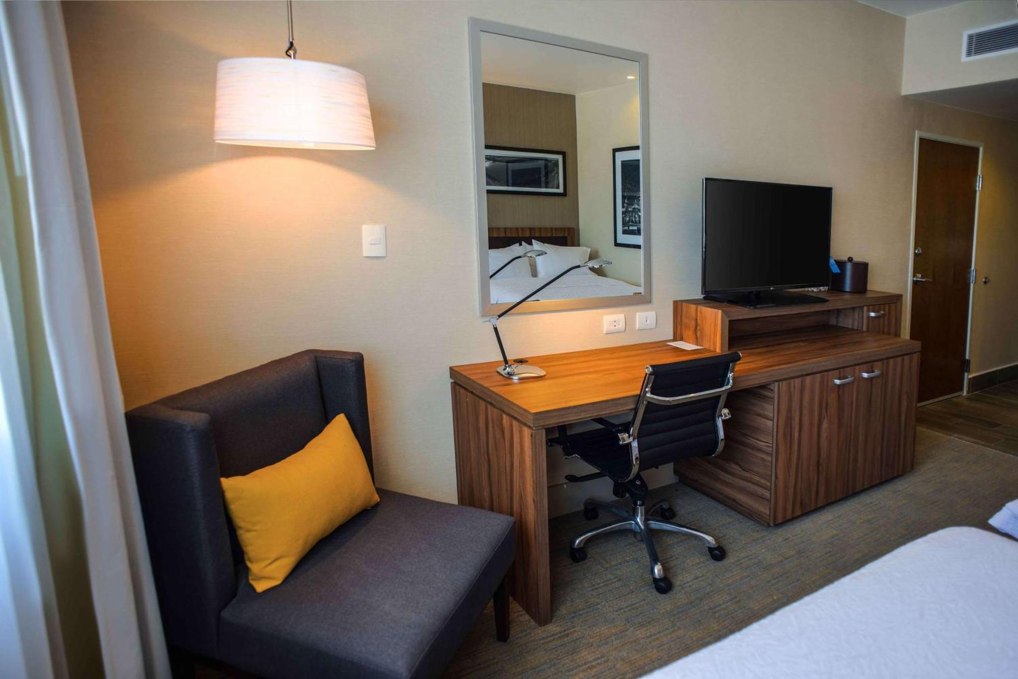 Hampton Inn Piedras Negras Esterno foto
