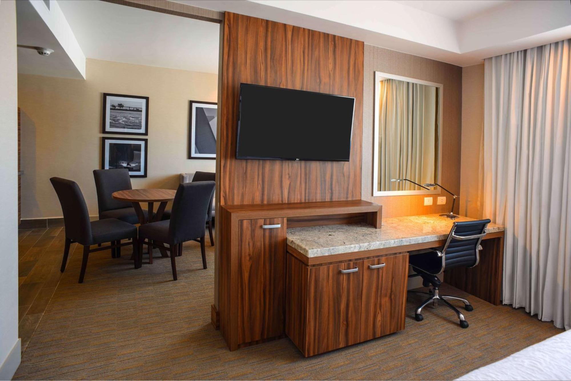 Hampton Inn Piedras Negras Esterno foto