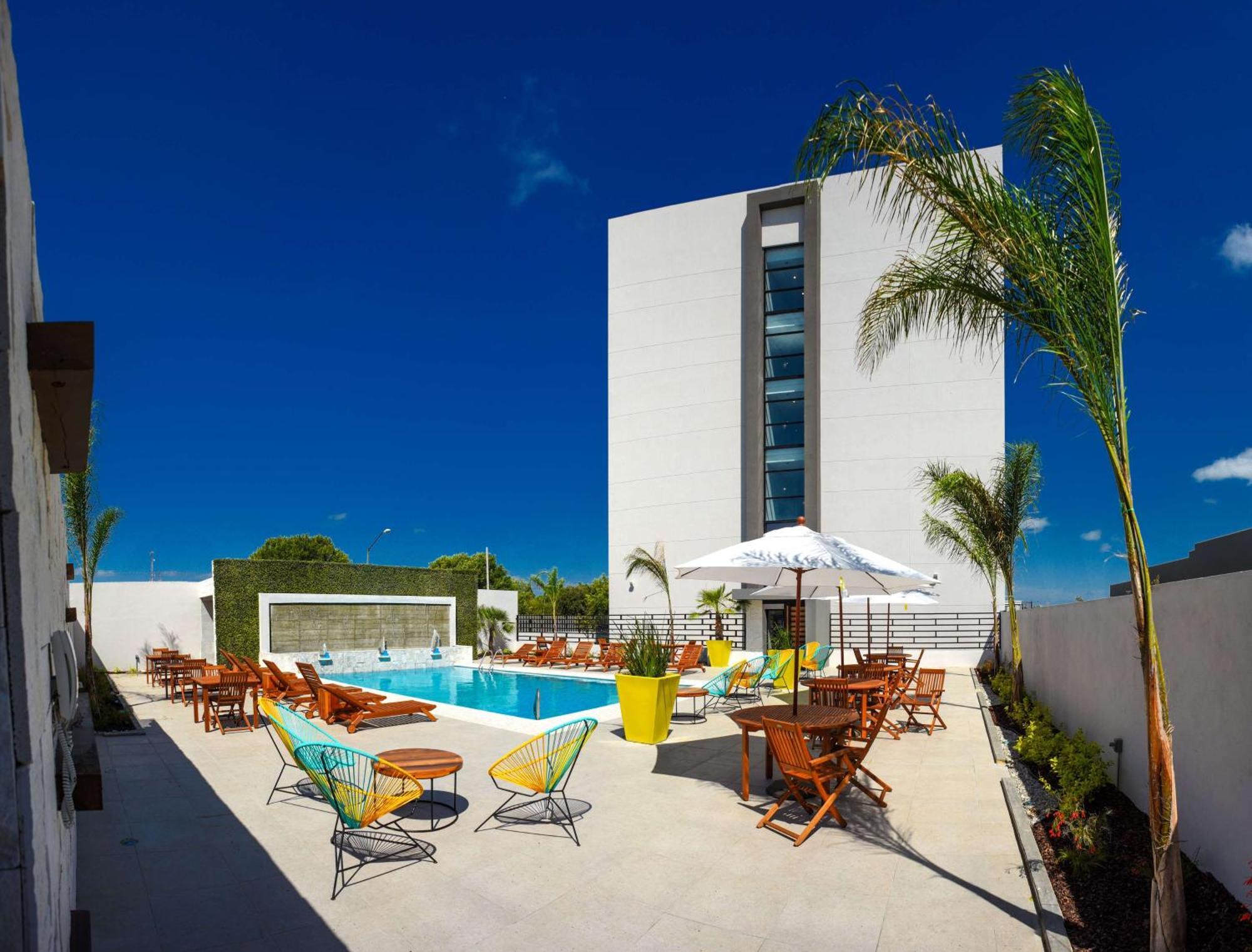 Hampton Inn Piedras Negras Esterno foto